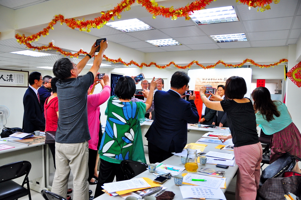 臺灣各大媒體為「紀念國學藝術大師趙鶴清誕辰150周年書畫展暨兩岸名家書畫聯展」活動記者會留影